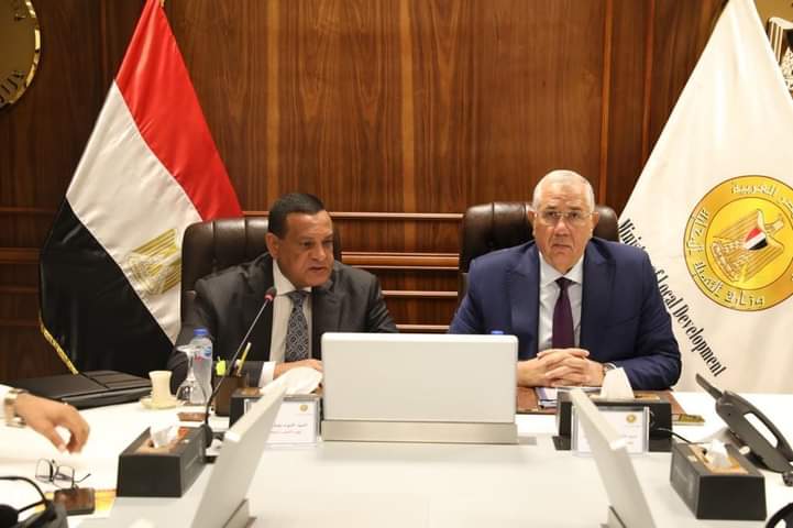 وزيرا التنمية والزراعة يتابعان التصدي للتعديات على الأراضى الزراعية