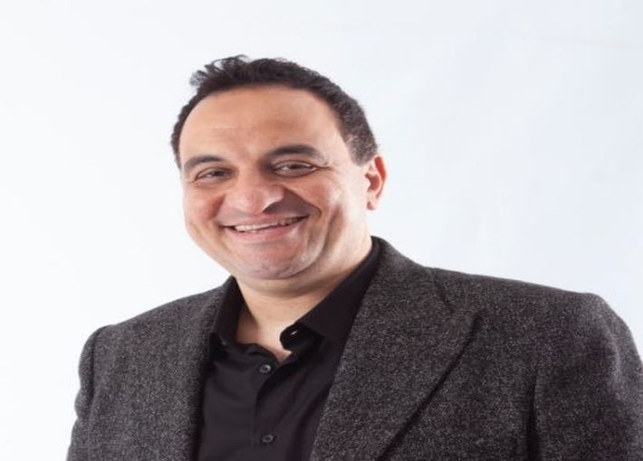هشام إسماعيل يعيش حالة من الإنتعاشة الفنية.. تعرف