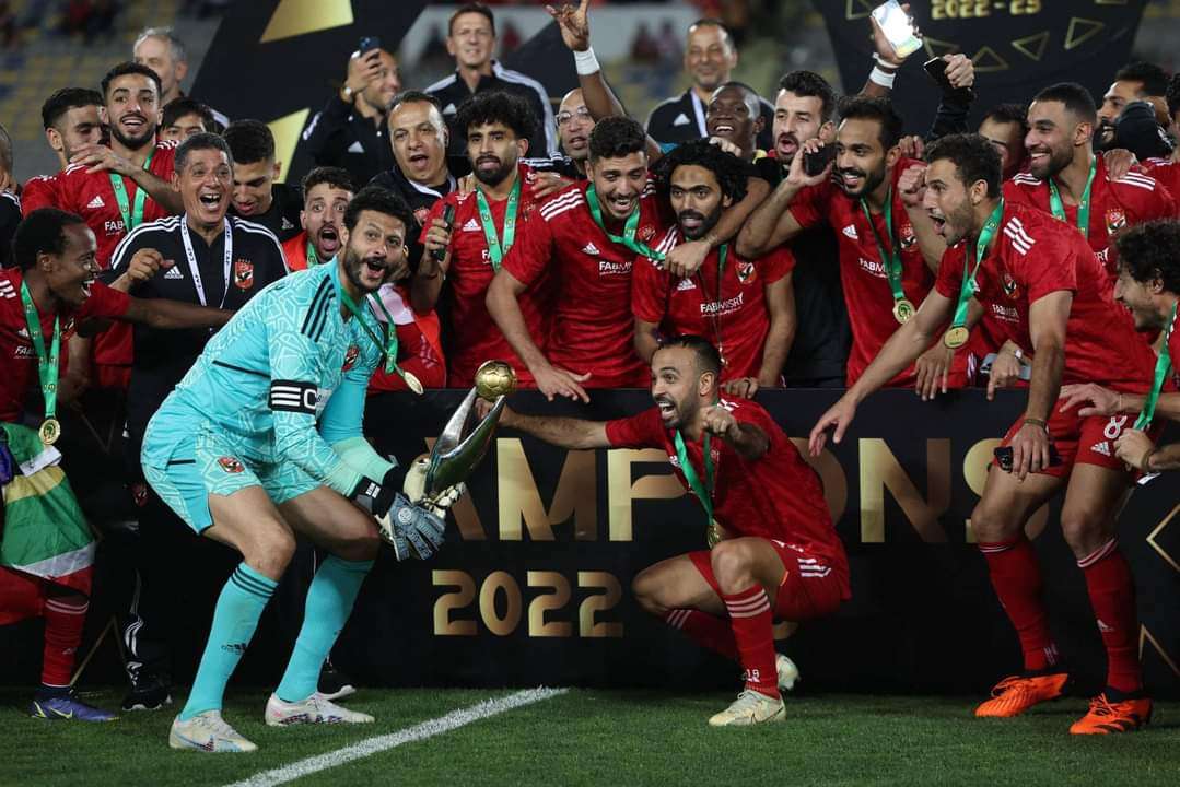 رباعي الأهلي على رأس القائمة النهائية لأفضل لاعب داخل إفريقيا