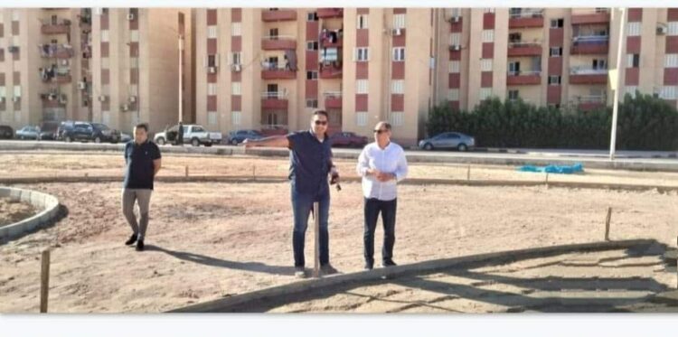 رئيس المدينة يتفقد مشروع الحديقة المتكاملة بالغردقة