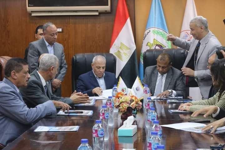 بروتوكول تعاون بين الغرفة التجارية بأسيوط وهيئة تنمية الصعيد