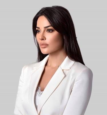 نادين نسيب نجيم: 