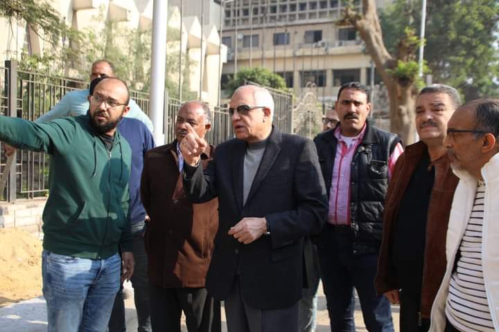 محافظ الجيزة يشدد على رئيس حي إمبابة بمنع الوقوف العشوائي لسيارات السرفيس