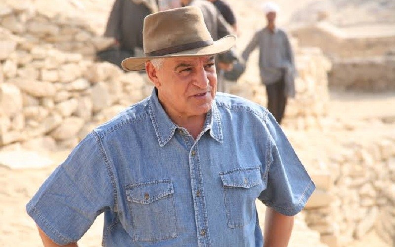 زاهي حواس يشارك بمعرض القاهرة الدولي للكتاب.. تفاصيل