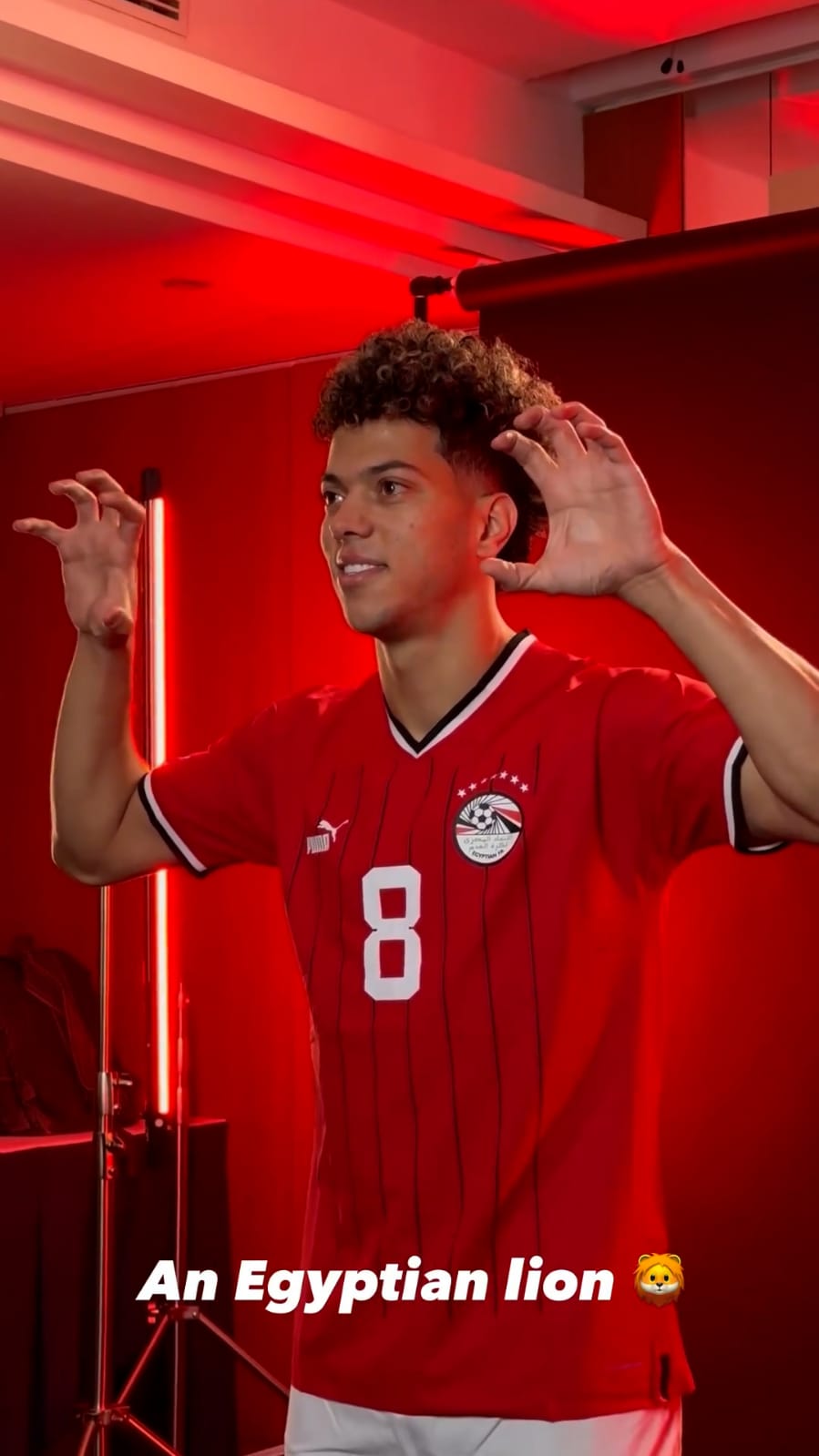 الأهلي يعلن تأجيل تجديد عقود إمام عاشور وديانج