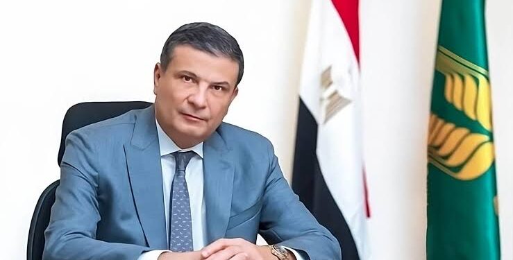 وزير الزراعة: ضخ 900 ألف طن من الأسمدة لتغطية احتياجات الموسم الصيفي