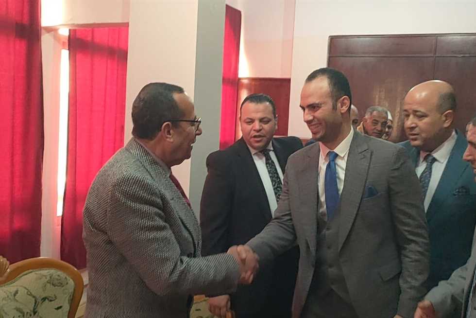 محافظ شمال سيناء يزور مقر النيابة الإدارية بالعريش