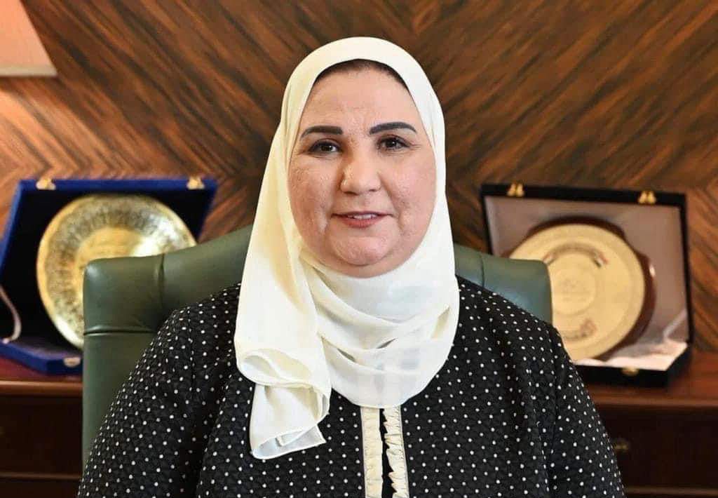 وزيرة التضامن الاجتماعي تعلن انتهاء اللجان من اختيار الأمهات المثاليات 