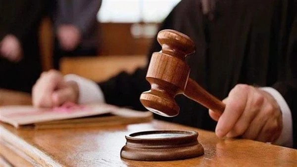 التحقيق مع المتهمين بسرقة بيانات بطاقة إلكترونية في الجيزة
