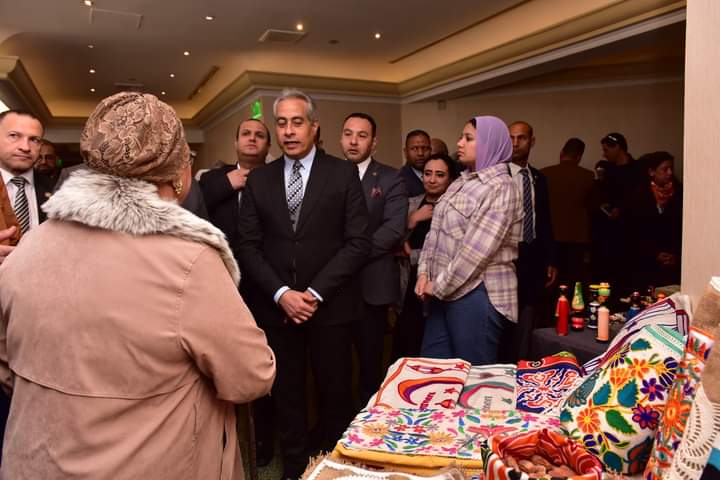وزير العمل يفتتح معرضًا لمنتجات مركز تدريب مهني بالقاهرة