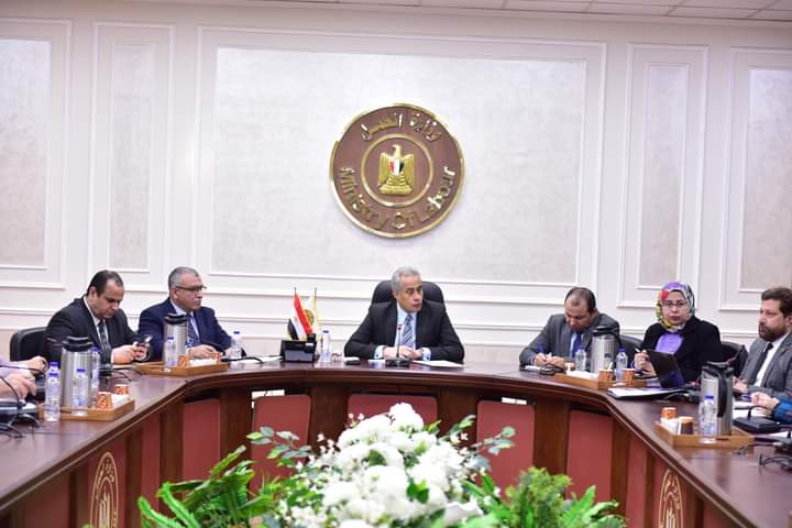 وزير العمل يلتقي مديري المديريات بالمحافظات لمناقشة الملفات المرتبطة بالخدمات المُقدمة للمواطنين