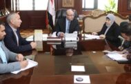 محافظ بني سويف يقرر صرف مساعدة عاجلة لأحد المواطنين