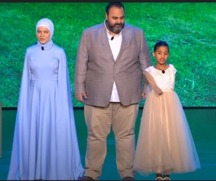 شيكو يقدم فقرة كوميدية مع ذوي الهمم.. وتعبيره عن سعادته بمشاركتهم