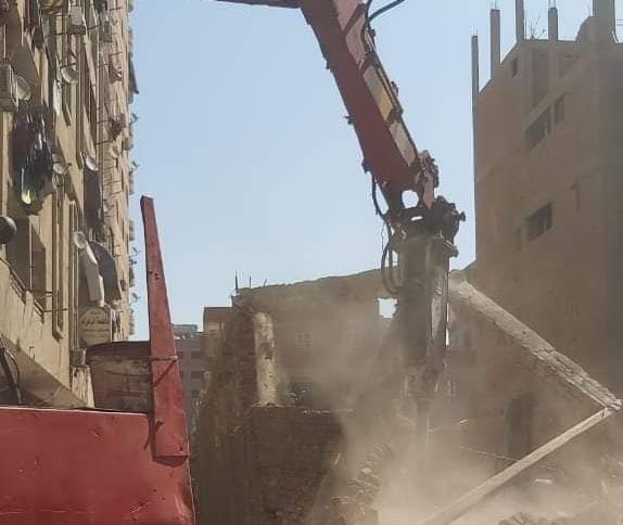 محافظ القليوبية: حظر إقامة أي منشآت مخالفة والبناء بدون ترخيص