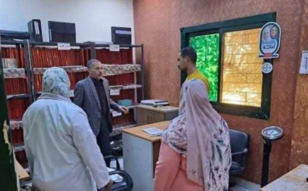 مدير الشئون الصحية بالوادي الجديد تقرر إحالة جميع أفراد النوبتجية بالوحدة