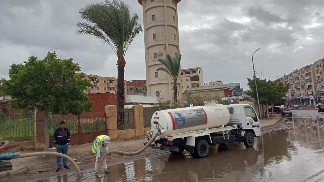 محافظ كفر الشيخ يتابع جهود الوحدات المحلية لمواجهة التغيرات المناخية
