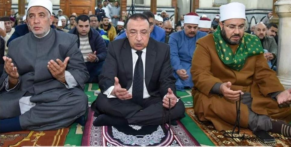 محافظ الإسكندرية يشهد مناسبة الإحتفال بليلة النصف من شعبان بمسجد الإمام البوصيري