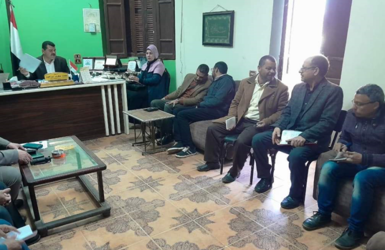 محافظ بني سويف يتابع الجهود الميدانية للوحدة المحلية لمدينة الفشن