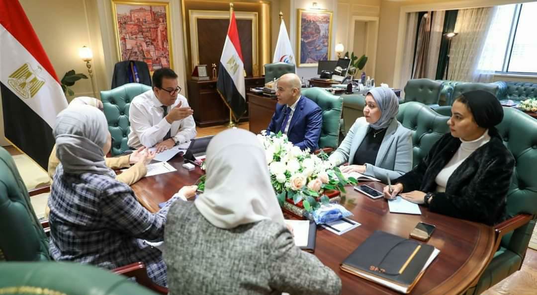 وزير الصحة يعقد اجتماعًا لمتابعة الموقف التنفيذي للمشروع القومي لمشتقات البلازما