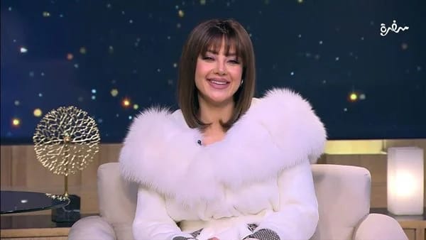   جمهورها يتساءل شعرها ولا باروكة.. رضوي الشربيني تخطف الأنظار بآخر إطلالة