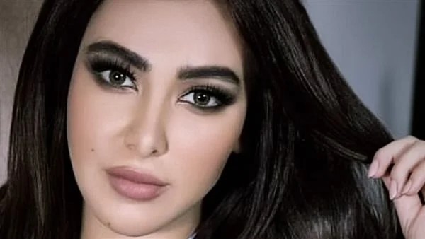 ميرهان حسين تخطف الأنظار بإطلالة جذابة.. تعرف