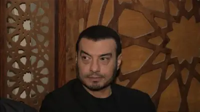 في عزاء حلمي بكر.. الحزن يسيطر على إيهاب توفيق