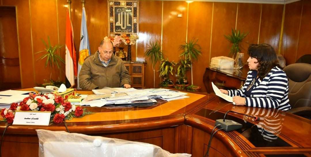 محافظ أسيوط يلتقي مدير فرع هيئة تنمية الصعيد