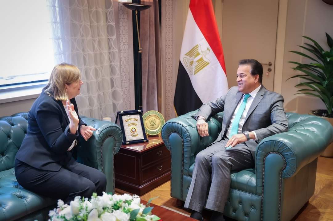 وزير الصحة يناقش مع سفيرة الدنمارك سبل دعم الخدمات الطبية للمصابين الفلسطينيين القادمين من غزة 