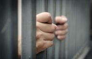 سقوط ثلاثة أشخاص حاولوا سرقة مخزن للأدوية في قبضة مباحث الشرقية