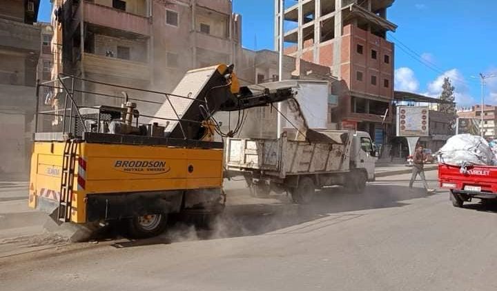 محافظ كفر الشيخ يتابع حملات النظافة ورفع الإشغالات