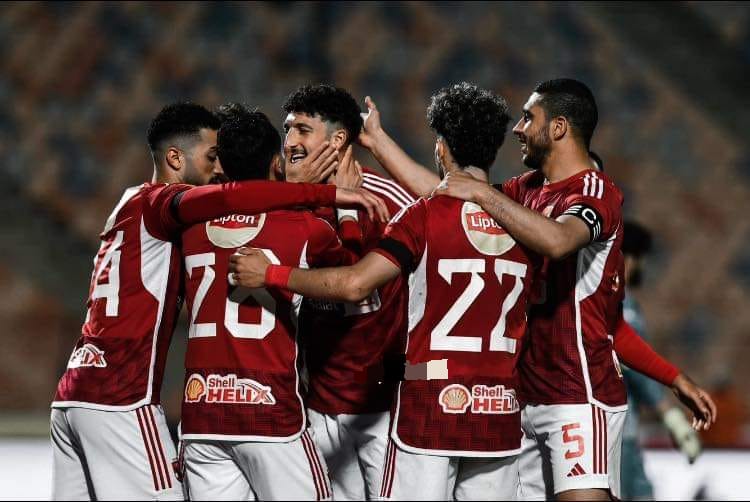 مفاجأة.. نجم الأهلي يجري جراحة ناجحة لاستئصال جزء من غضروف الركبة