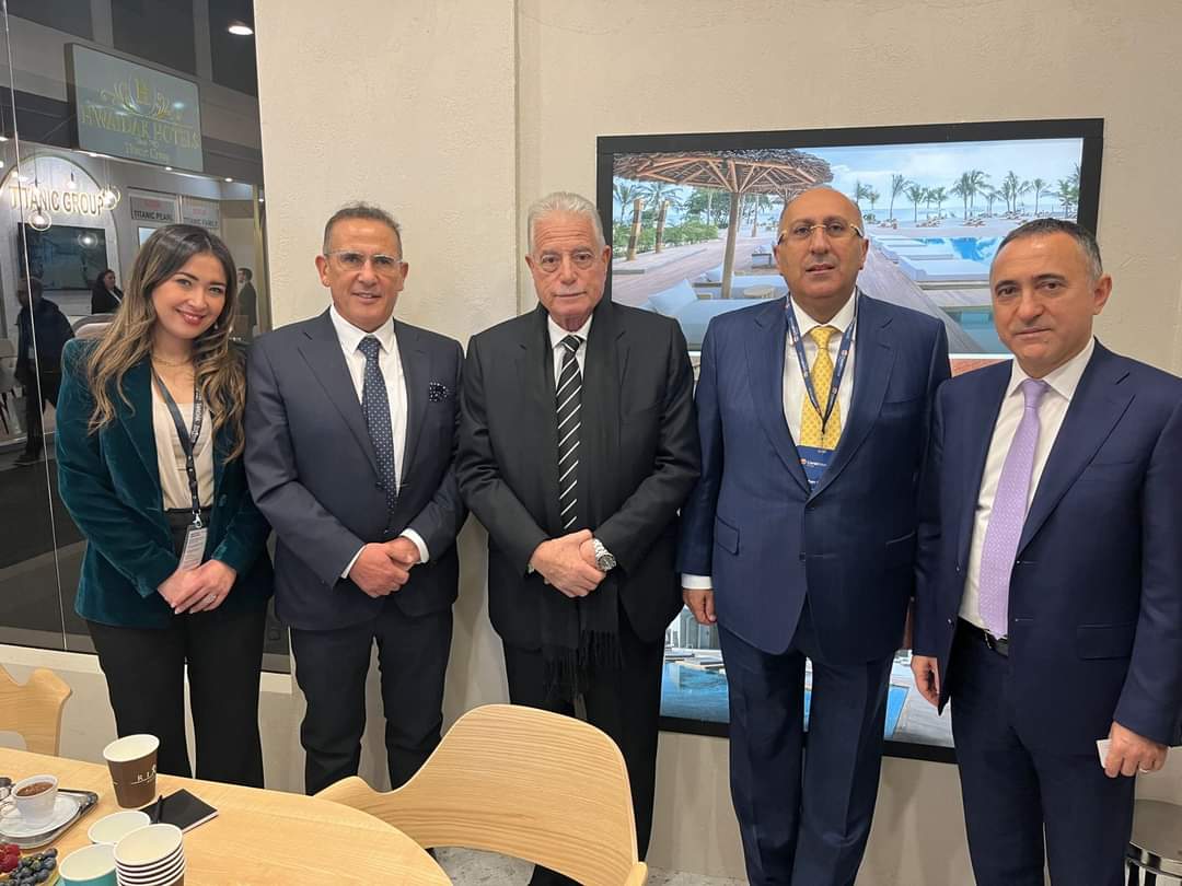محافظ جنوب سيناء يجتمع مع ممثلي كبرى شركات السياحية العالمية لتنشيط السياحة لشرم الشيخ