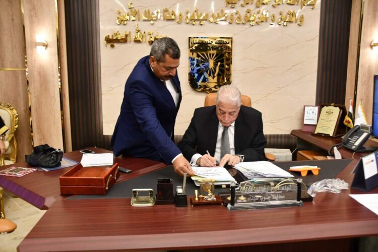 محافظ جنوب يصدق على عدد 213 قرار تصالح على مخالفات البناء لأهالي مدينة أبورديس
