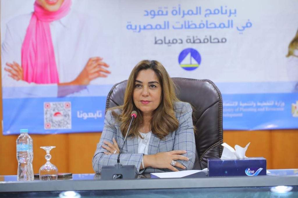 محافظ دمياط تهنئ فريق كرة القدم بنادى دمياط الرياضي