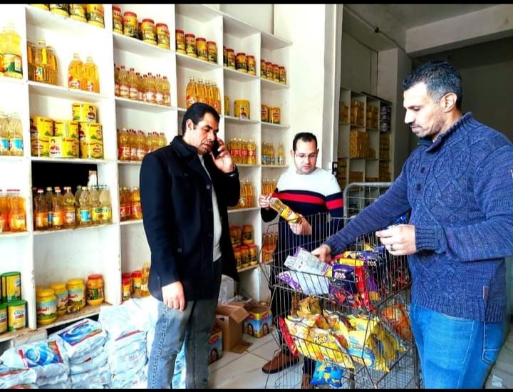 ضبط عدد من المحلات التجارية لبيعهم سلع بأزيد من السعر الرسمي