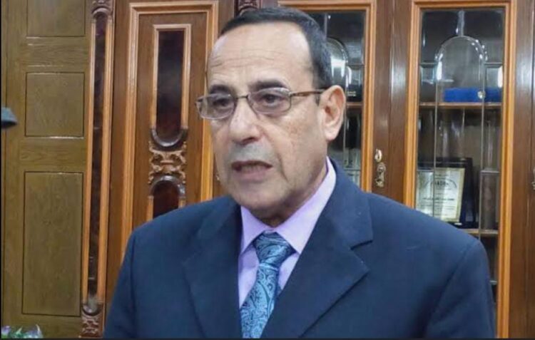 محافظ شمال سيناء يتابع العمل في مواقف السيارات بعد تعديل تعريفة الركوب