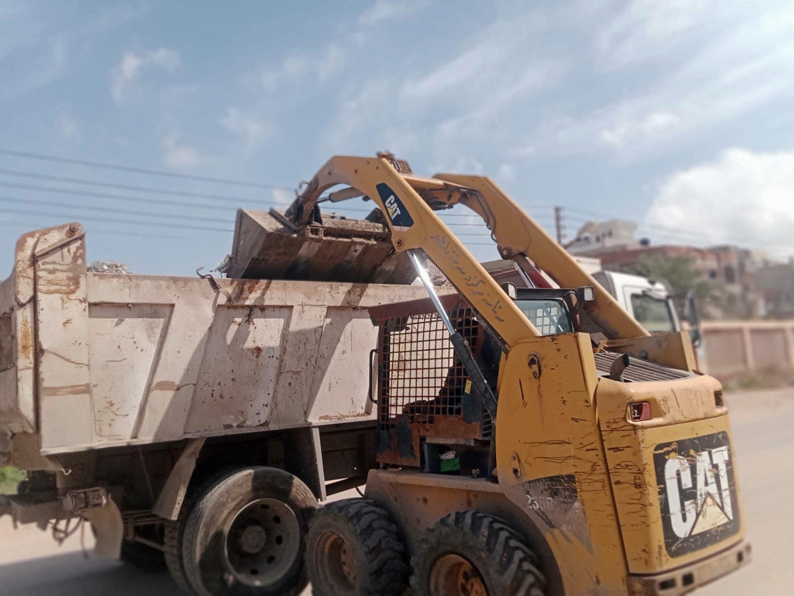 محافظ كفرالشيخ يتابع حملات النظافة ورفع الإشغالات
