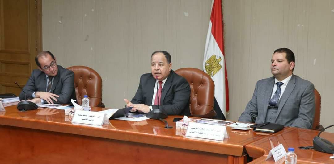 وزير المالية في حوار مفتوح حول الموازنة الجديدة مع مجتمع الأعمال الصناعي
