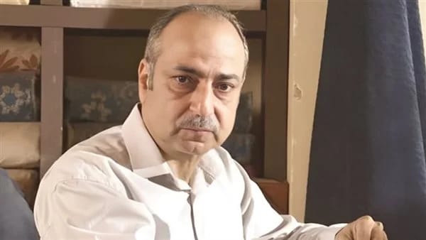 أحمد كمال: 