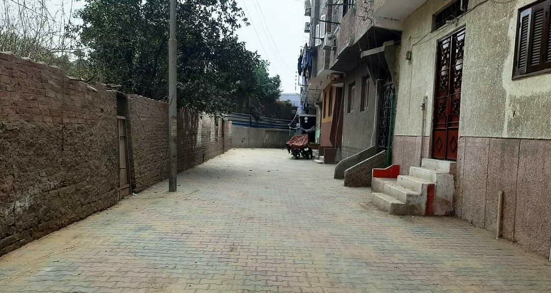 محافظ سوهاج يوجه باستكمال أعمال تركيب بلاط الإنترلوك بـ 15 شارع فرعي