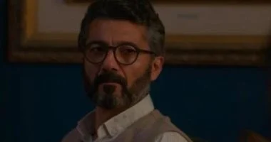 حالة حزن تسيطر على خالد النبوي بسبب ابنه.. تفاصيل الحلقة 29 من 