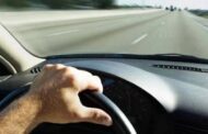 حركات استعراضية وسرعة جنونية تثير فزع الأهالي في الجيزة