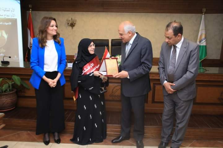 محافظ الجيزة يكرم الأمهات المثاليات ويؤكد أن الحفل رمزي لكل الأسرة المصرية
