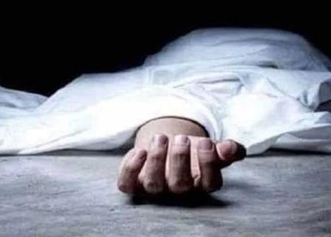 عاطل ينهي حياة زوج أمه طعنًا وسط الشارع في القاهرة