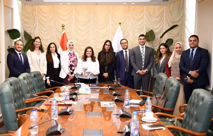 وزيرة الهجرة تستعرض تقريرا عن منجزات المركز المصري الألماني للوظائف