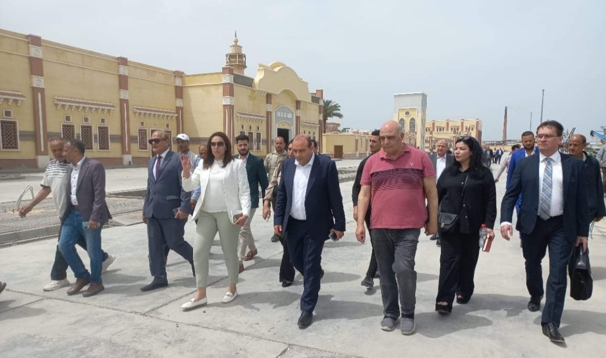 نائب محافظ البحيرة تتفقد ميناء الصيد برشيد