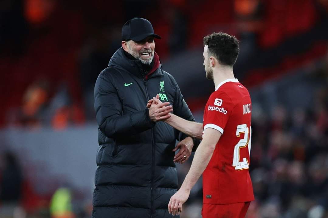 كلوب يعلن تشكيل ليفربول لمواجهة توتنهام في الدوري الانجليزي