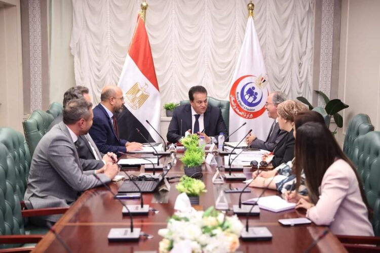 وزير الصحة يستقبل ممثلي مجموعة شركات medin الإماراتية لبحث سبل التعاون المشترك
