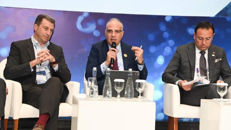 وزير الري يشارك فى جلسة تقييم الوضع العالمي لموارد المياه غير التقليدية والطاقة المتجددة 