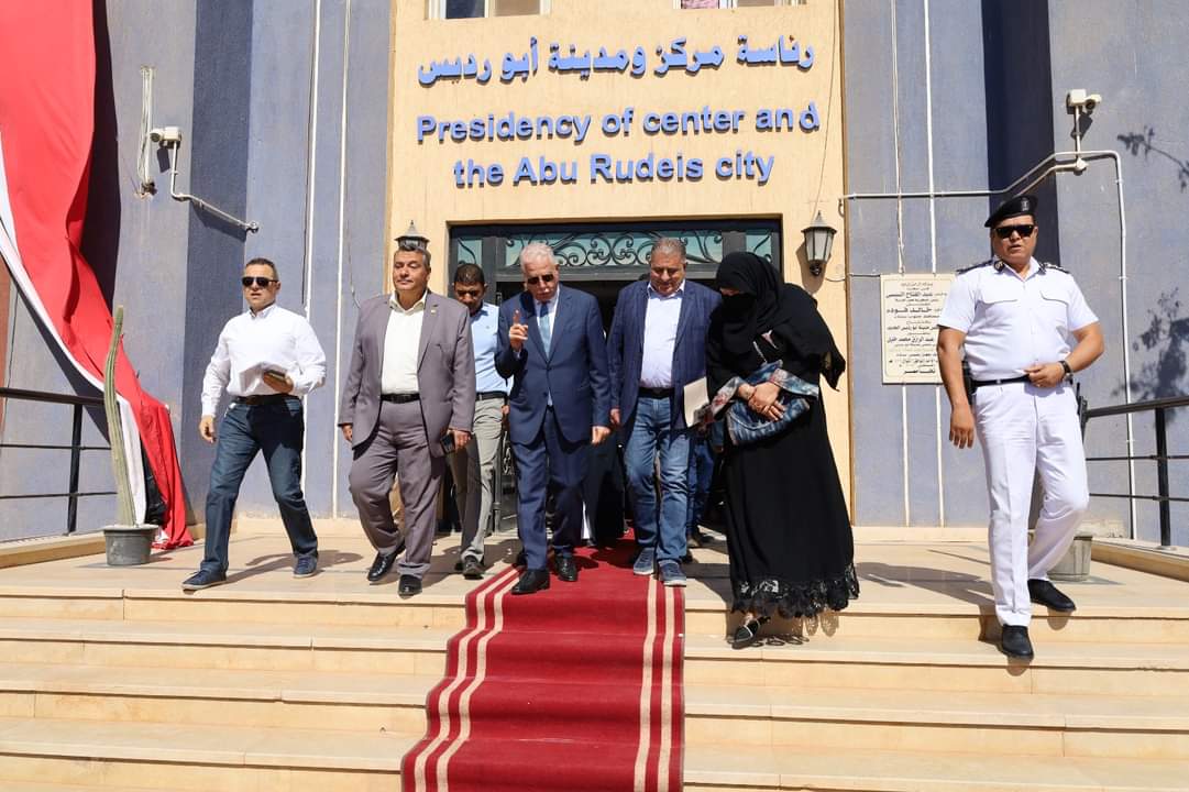 محافظ جنوب سيناء يقوم بجولة تفقدية بمدينة ابورديس 